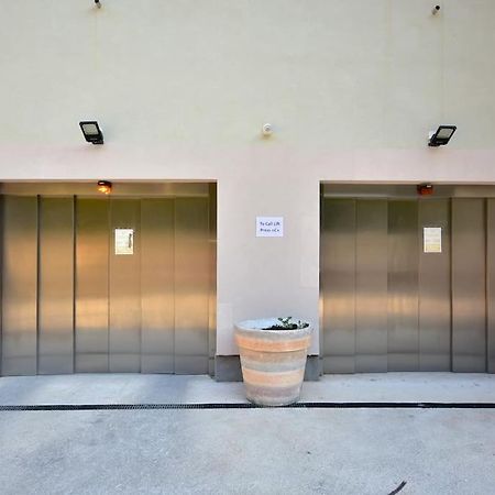 Brand New ! Seaside Apt With Poolview & Parking Budva Dış mekan fotoğraf